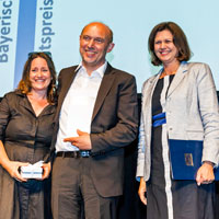 Bauministerin Ilse Aigner bei der Verleihung des Bayerischen Staatspreises für Architektur an Peter Haimerl