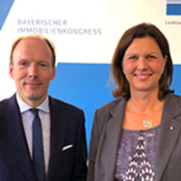 Bauministerin Ilse Aigner erklärte bei der Eröffnung des Bayerischen Immobilienkongresses das Thema Bauen zur Chef-Sache.